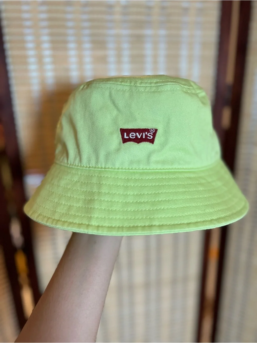 Levi’s Lime Green Bucket Hat Size M 🍋‍🟩
